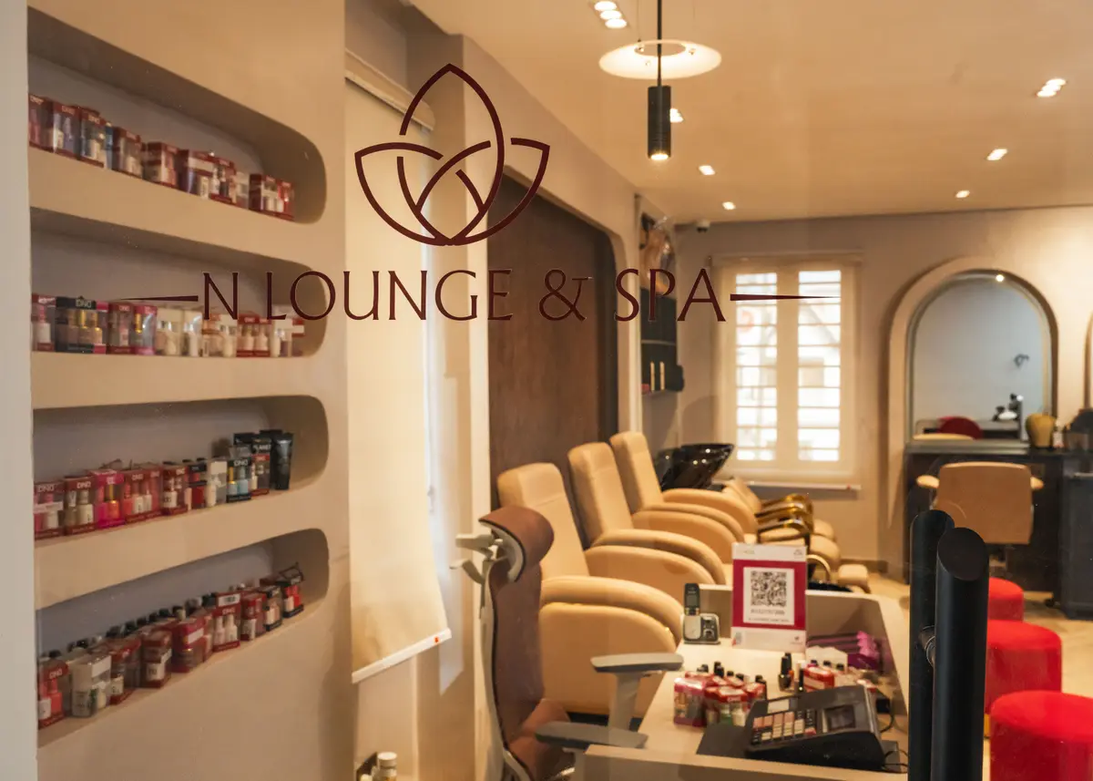 N Lounge & Spa — Entrance